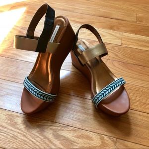 Twelfth St. by Cynthia Vincent Meenah Wedges